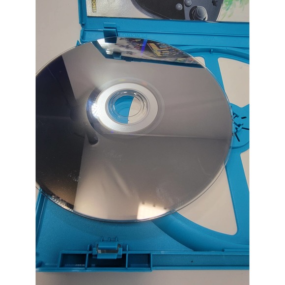 Nintendo Land Nintendo Wii U Complete W/ Manual Tested Condition - Picture 6 of 6